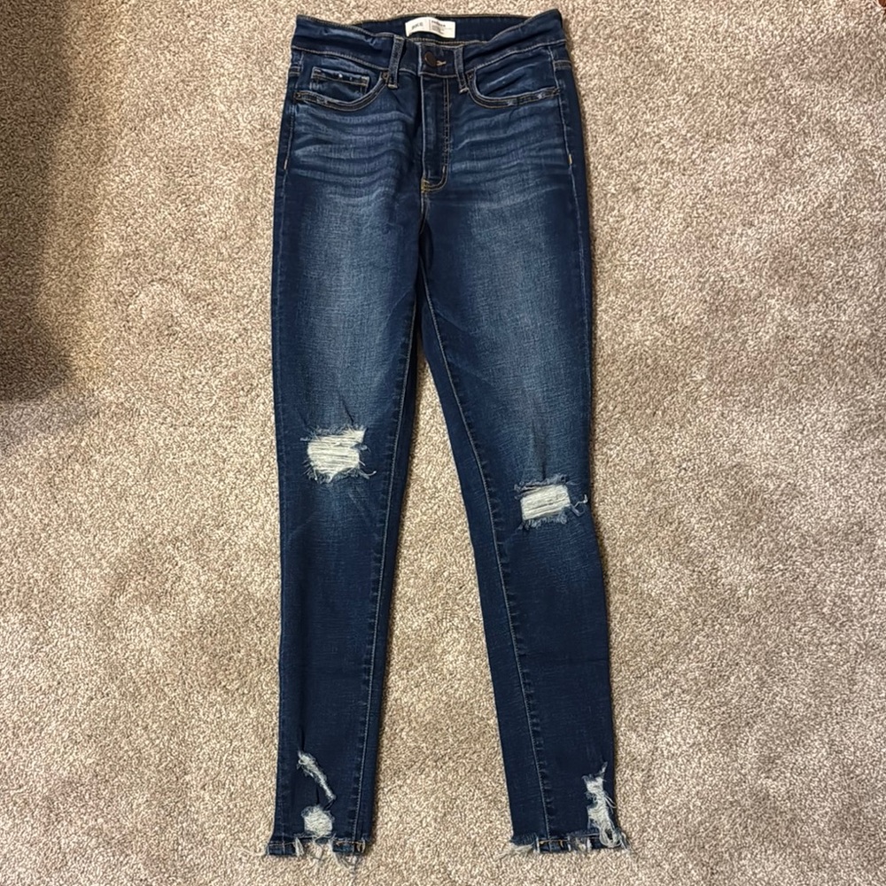 Buckle Women's Dark Blue Distressed Skinny Jeans